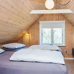 4 Star In Holiday home Give