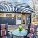 4 Star In Holiday home